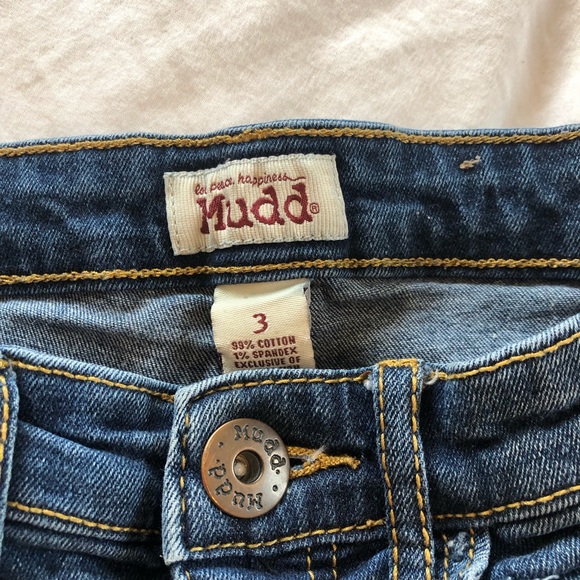 Mudd ripped Jean shorts - Picture 5 of 5